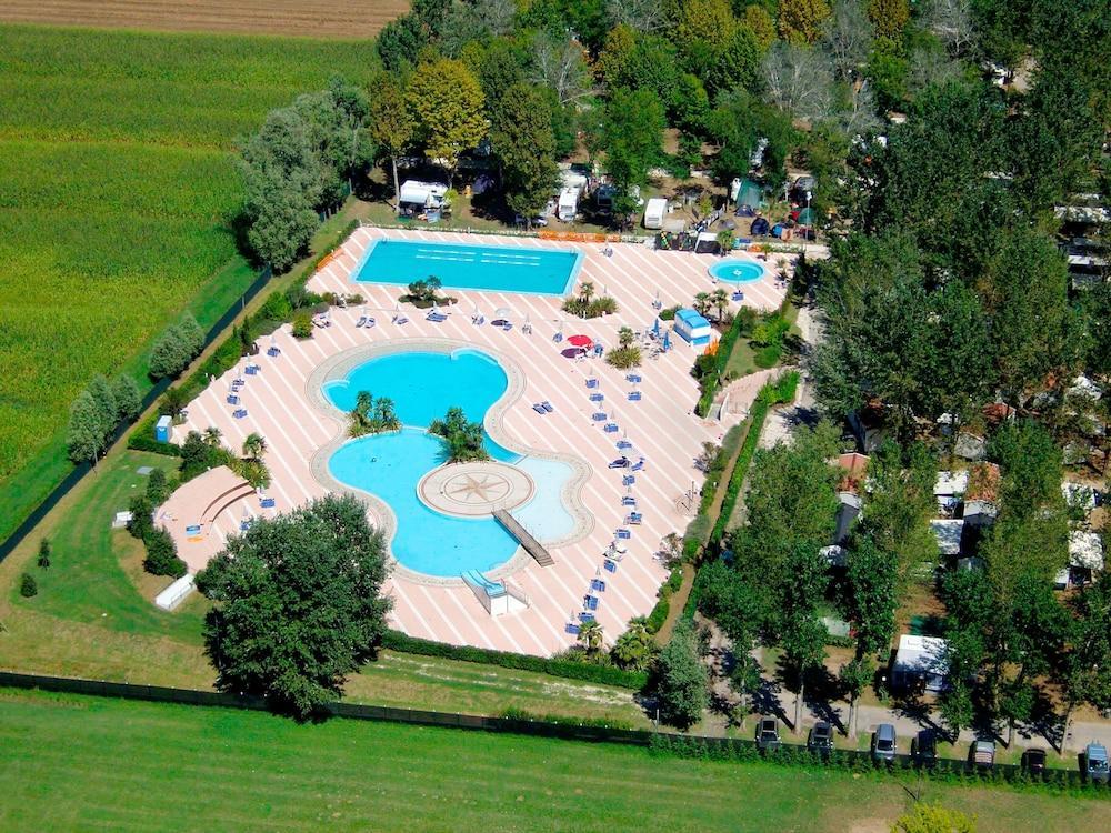 Happy Camp Mobile Homes In Camping Laguna Village Каорле Экстерьер фото