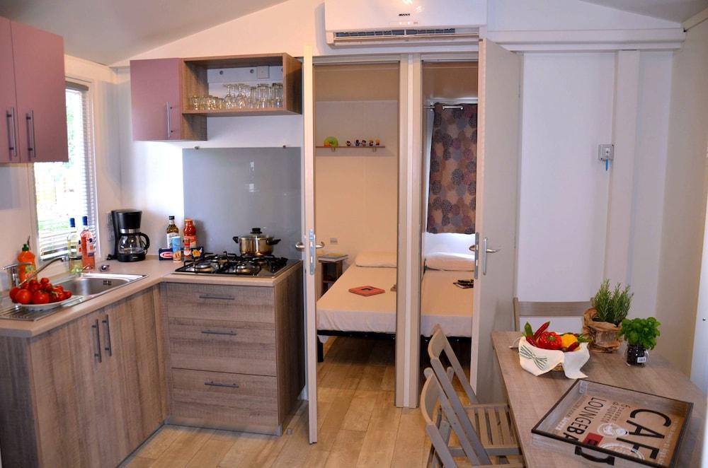 Happy Camp Mobile Homes In Camping Laguna Village Каорле Экстерьер фото